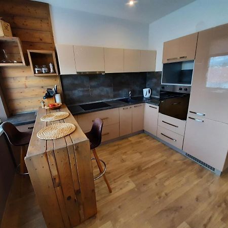 Apartman Ca' Fam Apartment Liptovsky Mikulas Bagian luar foto