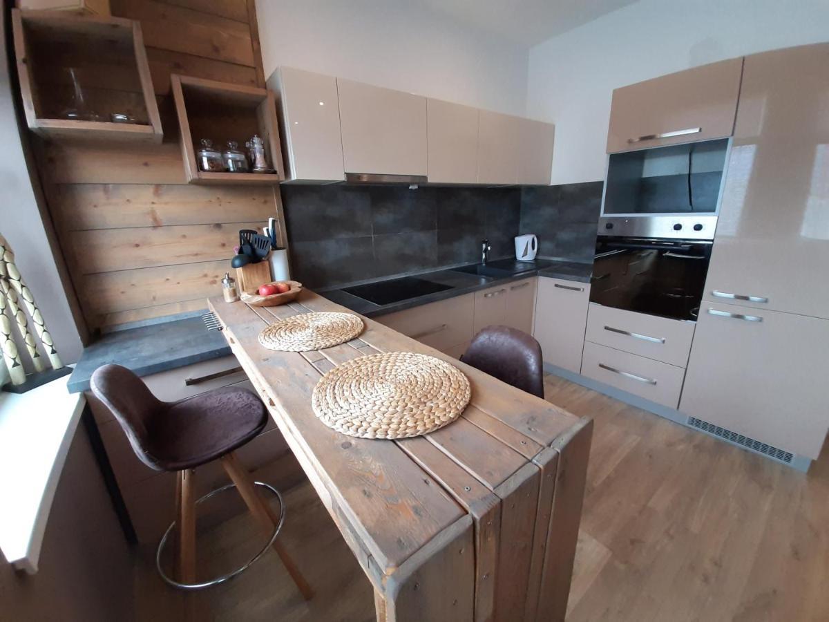 Apartman Ca' Fam Apartment Liptovsky Mikulas Bagian luar foto